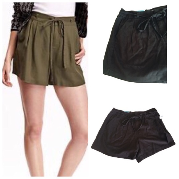 Old Navy Pants - New Size 4 high waisted tie dark army green shorts